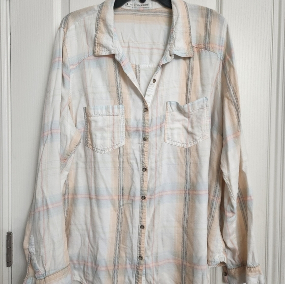 Maurices Sz 3 Plaid Button-Up Shirt - Picture 2 of 9